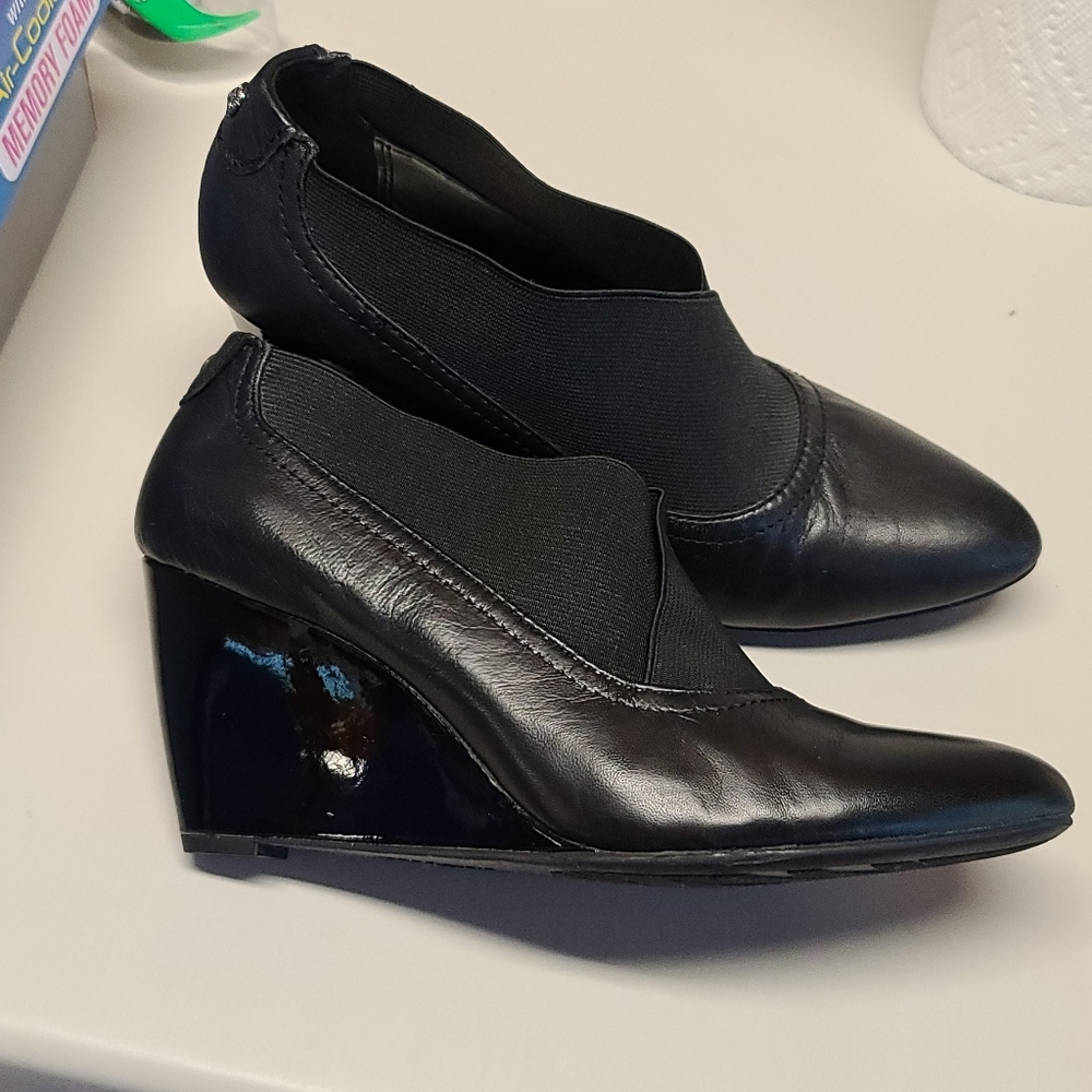 Anne Klein Dorinda booties